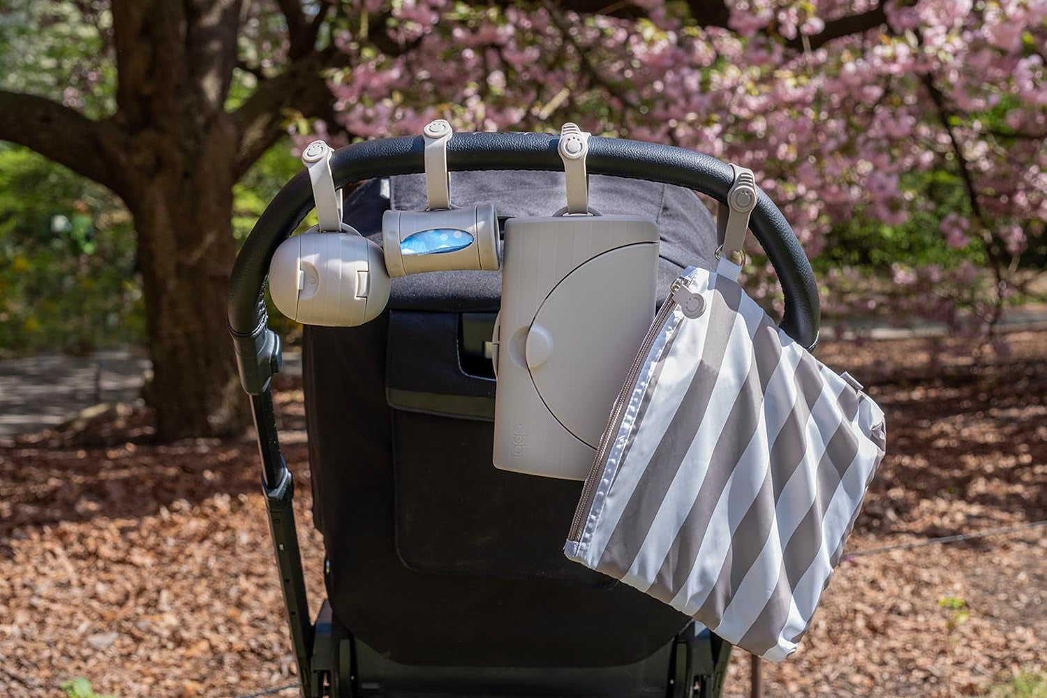 On-The-Go Dual Soother Pod, Keep'S Baby'S Binkies Clean and Accessible, Portable for Travel, Nappy Bag Accessory Must Have for Newborns, Taupe